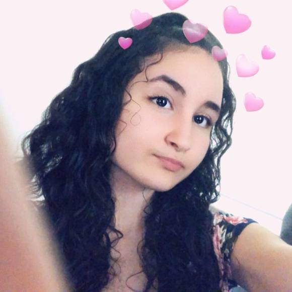 Meet your Posher, Angie - Picture 1 of 1